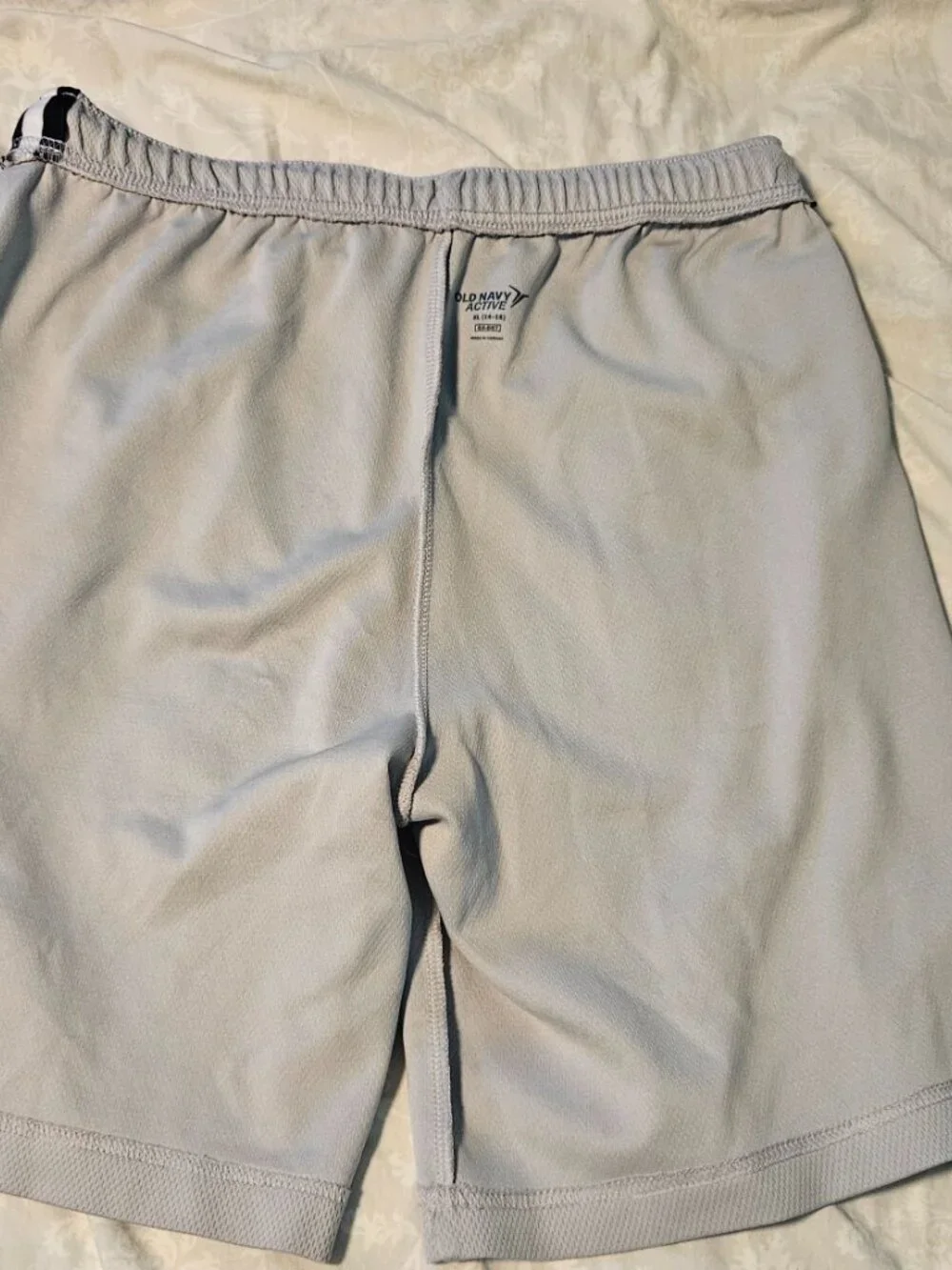 Old Navy Active Boys Gray Athletic Shorts - XL (14–16) - Drawstring - Pockets